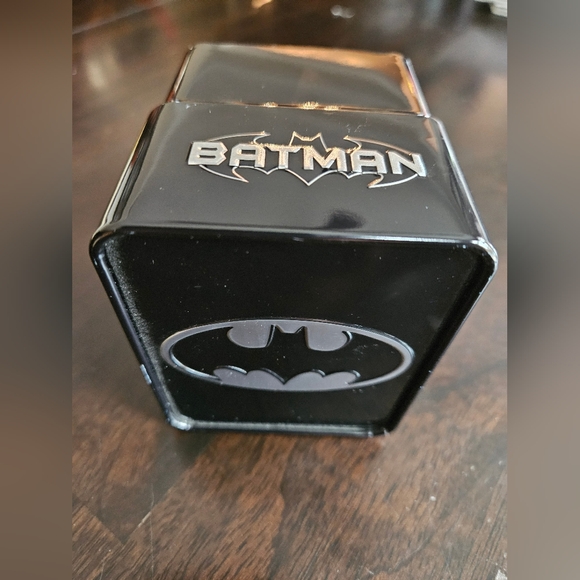 BATMAN Yellow Stripe Band Sport Watch by Accutime (New) - Picture 3 of 4